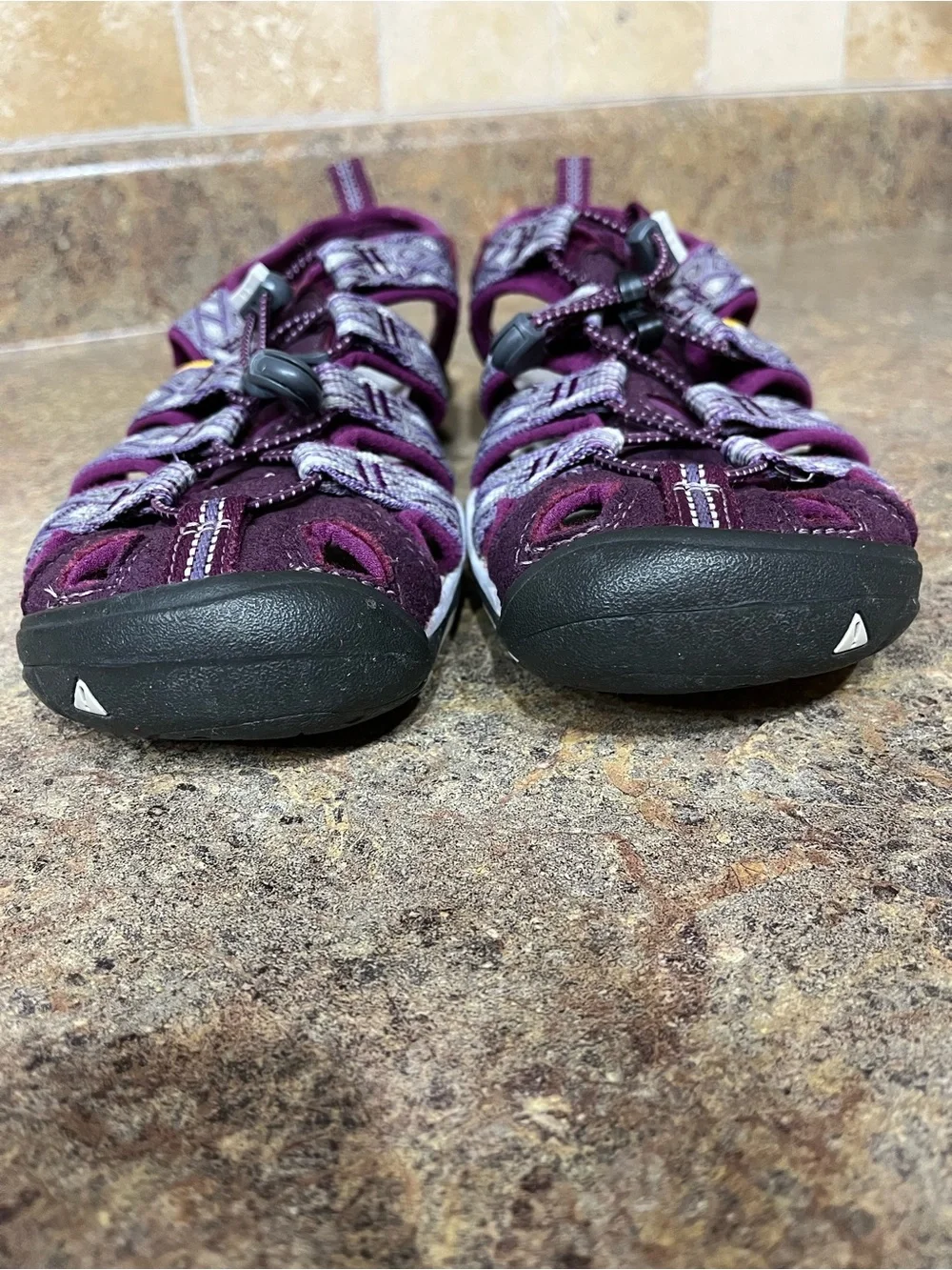 KEEN Women’s Size 8 Purple Newport H2 Water Hiking Sport Sandals Vacation